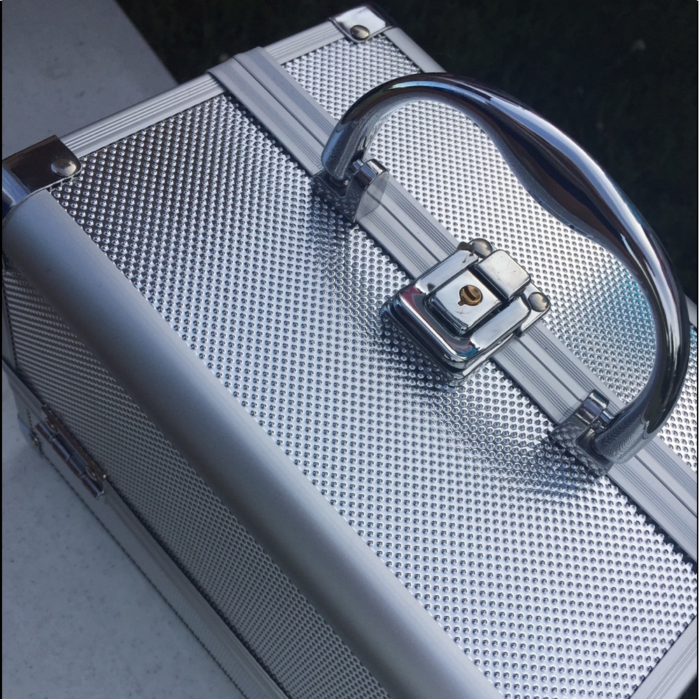 Makeup carrying Case